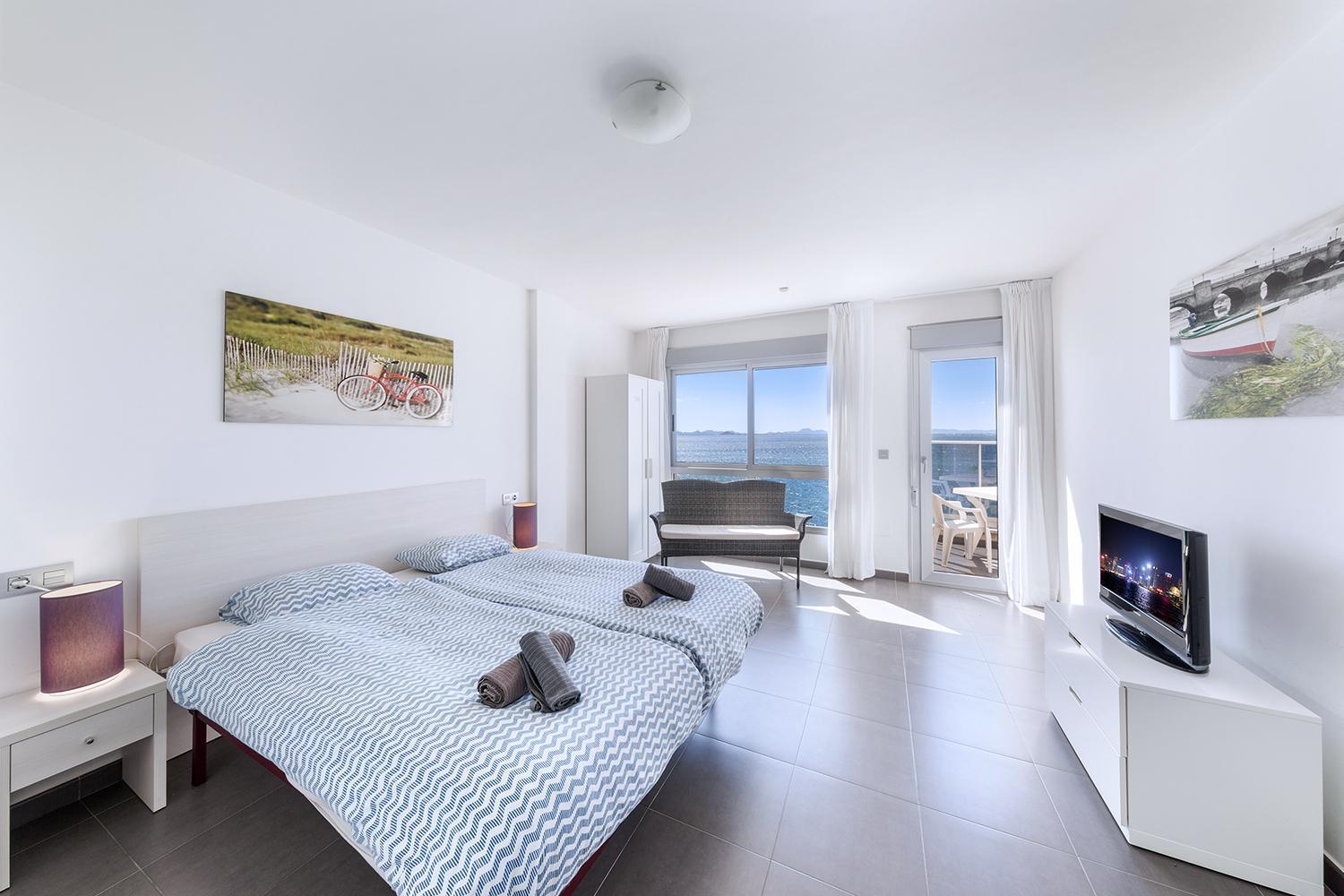 La Manga Beach Club Apartments ภายนอก รูปภาพ