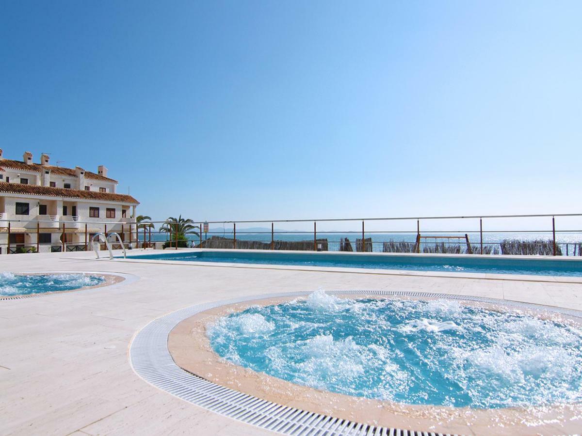 La Manga Beach Club Apartments ภายนอก รูปภาพ